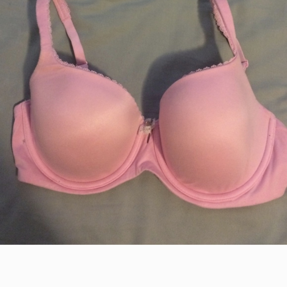 Two 34D Body by VS Demi Bras - Picture 4 of 4